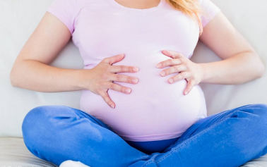 切除纵隔子宫多久能怀孕，内裤上有褐色分泌物是什么原因引起的